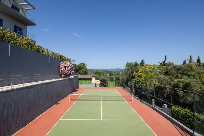 /site/public/images/gallery/tennis-court